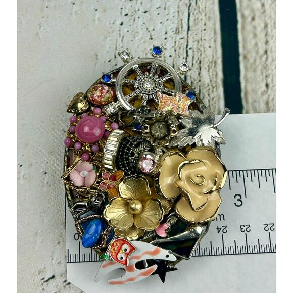 Bling Western Belt Buckle: Upcycled Art Deco Cowgirl Buckle - Picture 2 of 4